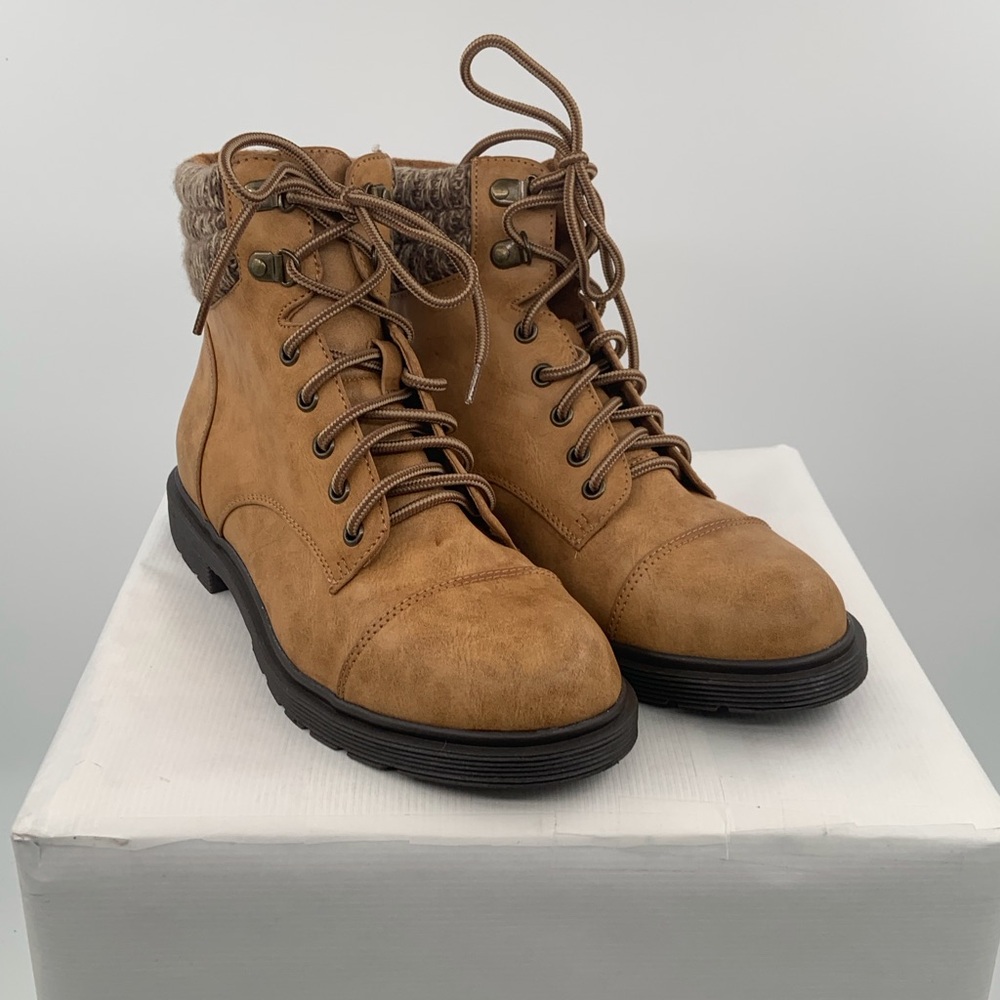 NWT MIA Womens Regis-Sw Combat Casual Boots Ankle Mid Heel 2-3"- Brown